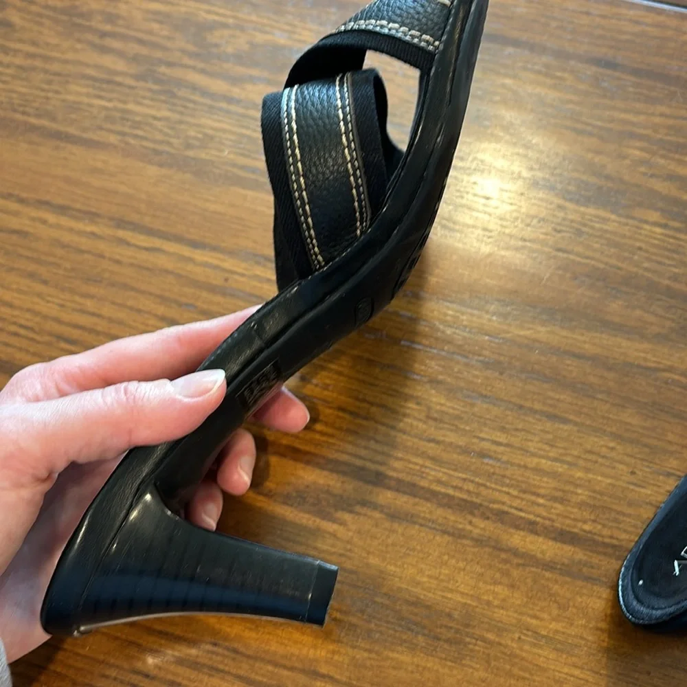 Aerosoles Leather Heels - Picture 9 of 12